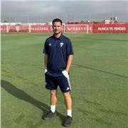 Entrenador y Preparador Físico de Fútbol con 5 años de experiencia. 
Graduado en Ciencias de la Actividad Física y del Deporte.